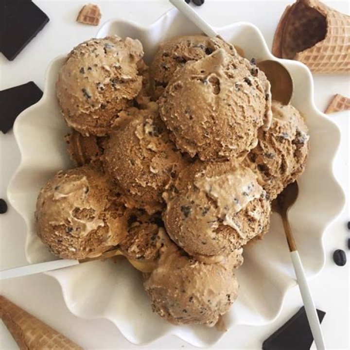 Coffee Ice Cream {only 4 ingredients}
